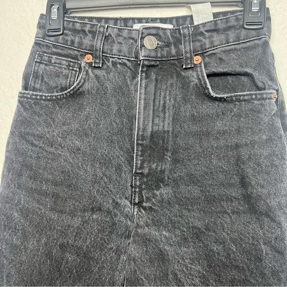 Zara High Waisted Distressed Ripped Knee Wide Leg Full Length Jeans In Black - Picture 8 of 11